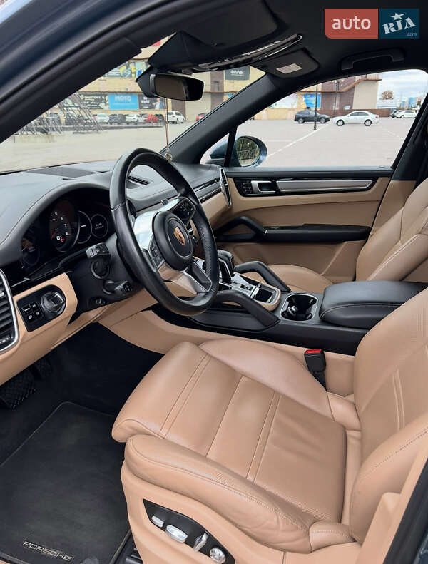 Внедорожник / Кроссовер Porsche Cayenne 2018 в Харькове