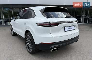 Позашляховик / Кросовер Porsche Cayenne 2019 в 
