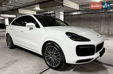 Внедорожник / Кроссовер Porsche Cayenne 2019 в 