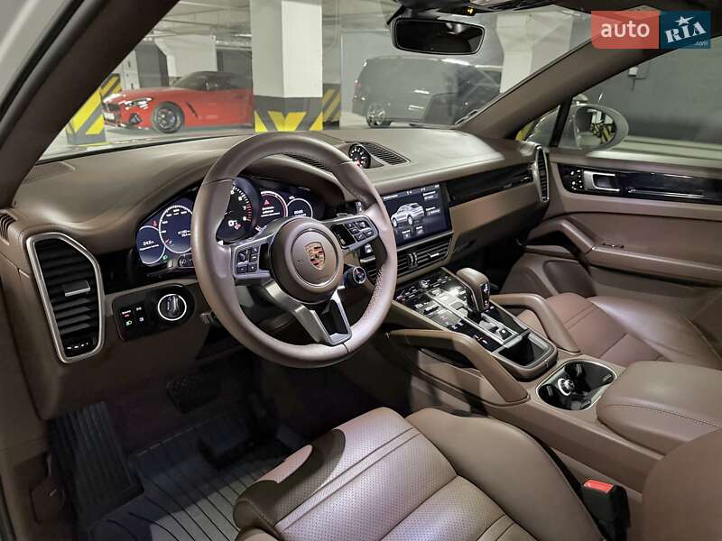 Позашляховик / Кросовер Porsche Cayenne 2019 в Дніпрі