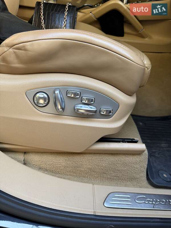 Позашляховик / Кросовер Porsche Cayenne 2010 в Києві