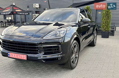 Позашляховик / Кросовер Porsche Cayenne 2019 в 