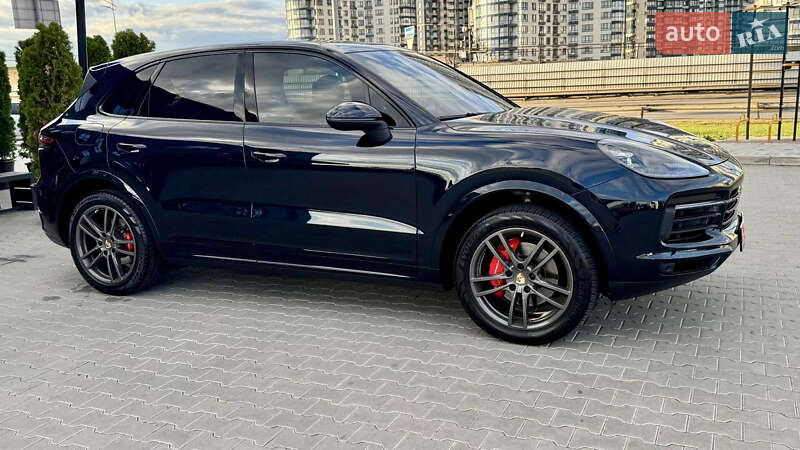 Позашляховик / Кросовер Porsche Cayenne 2019 в Києві