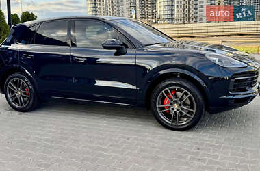 Позашляховик / Кросовер Porsche Cayenne 2019 в 