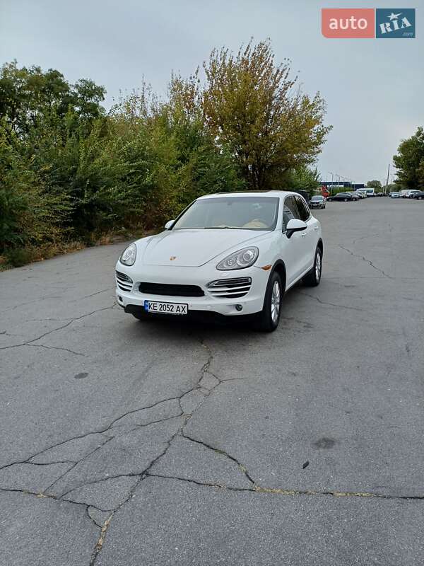 Позашляховик / Кросовер Porsche Cayenne 2013 в Дніпрі