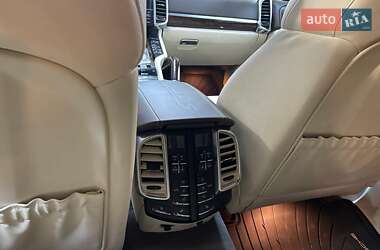 Внедорожник / Кроссовер Porsche Cayenne 2013 в 