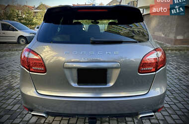 Внедорожник / Кроссовер Porsche Cayenne 2013 в 