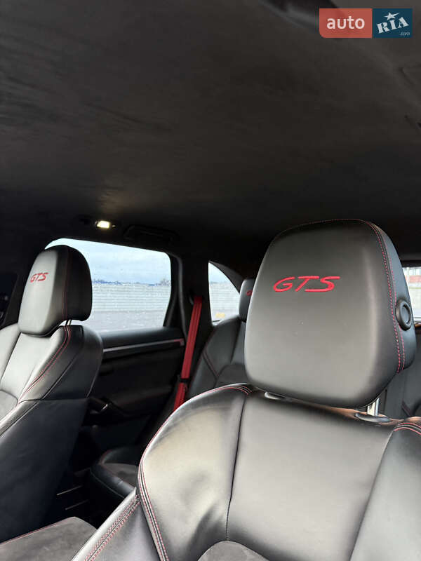 Внедорожник / Кроссовер Porsche Cayenne 2013 в Львове