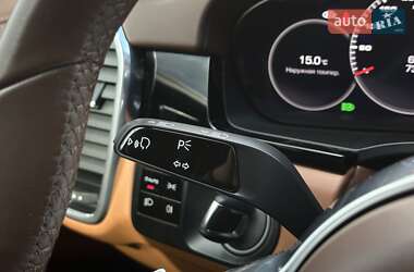 Позашляховик / Кросовер Porsche Cayenne 2020 в 