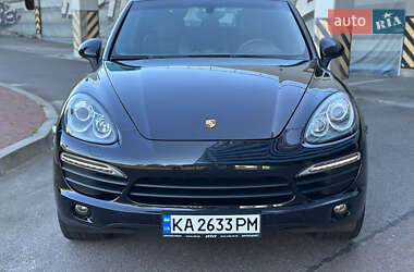 Позашляховик / Кросовер Porsche Cayenne 2012 в 