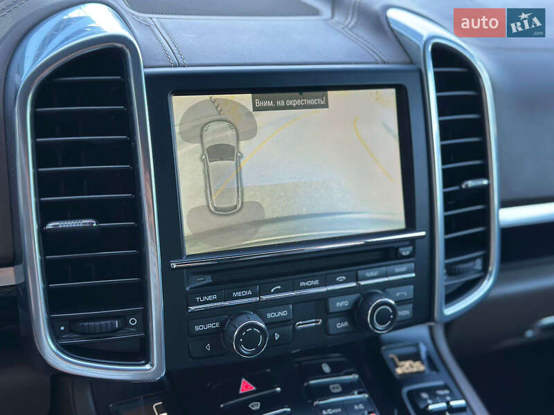 Позашляховик / Кросовер Porsche Cayenne 2012 в Києві