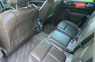 Позашляховик / Кросовер Porsche Cayenne 2012 в 