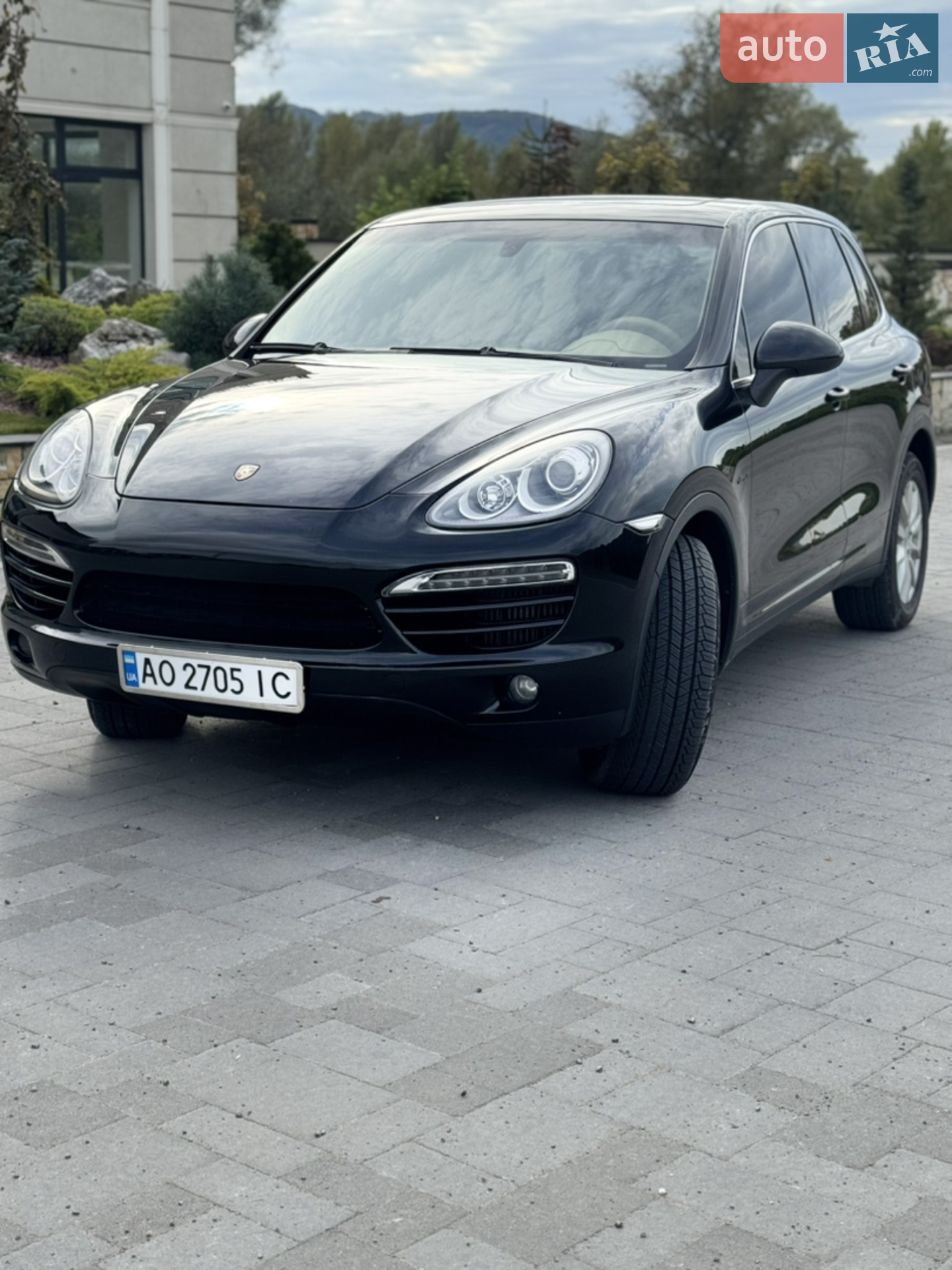 2011 Porsche Cayenne - мініатюра 2