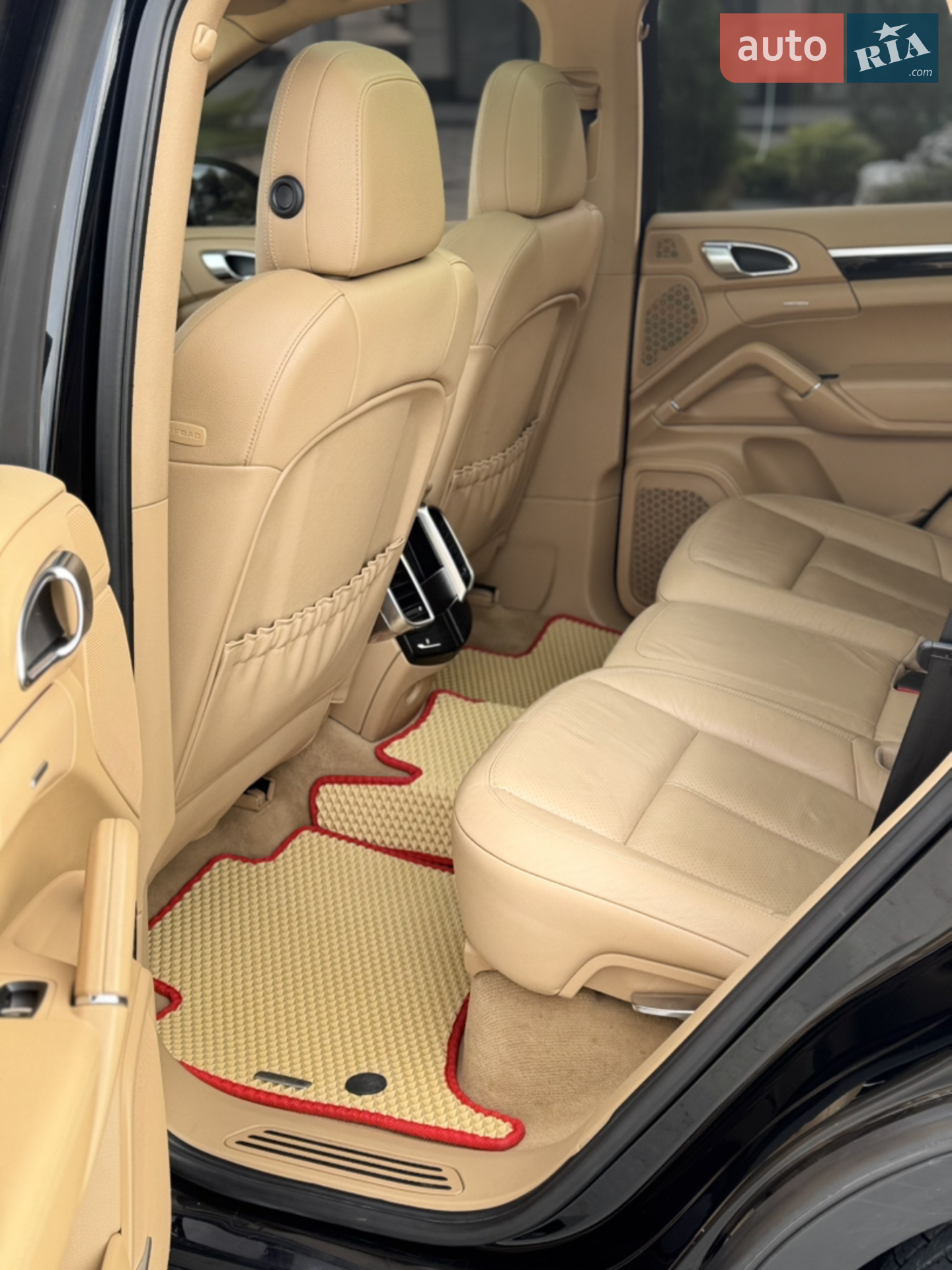 2011 Porsche Cayenne - мініатюра 20