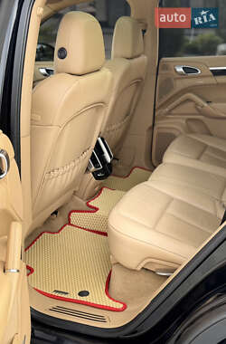 Внедорожник / Кроссовер Porsche Cayenne 2011 в 