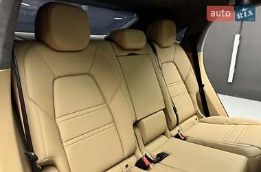 Позашляховик / Кросовер Porsche Cayenne 2020 в 