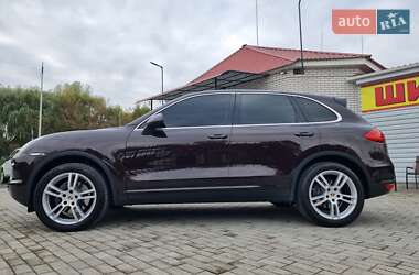 Внедорожник / Кроссовер Porsche Cayenne 2013 в 