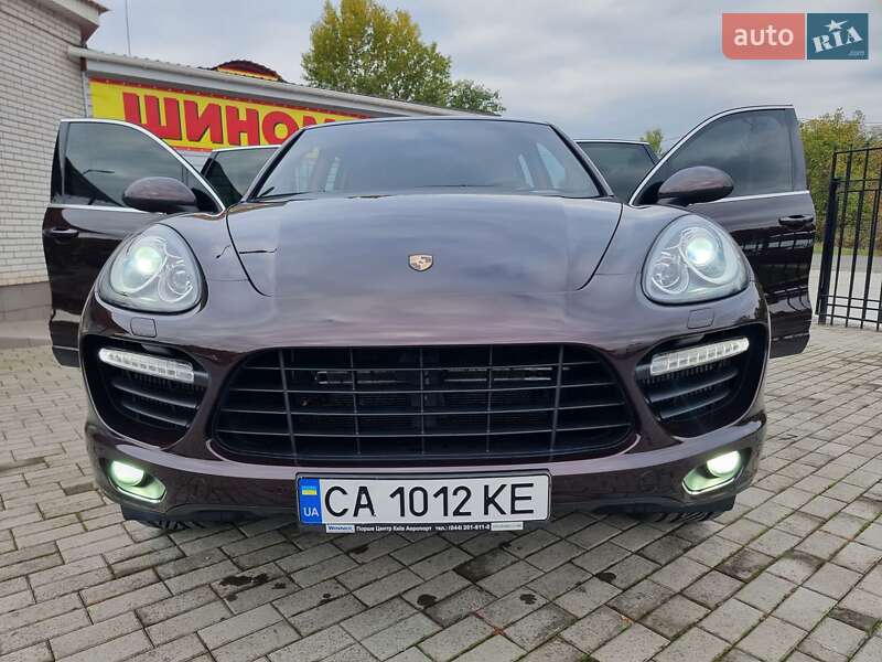 Внедорожник / Кроссовер Porsche Cayenne 2013 в Смеле