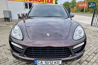 Внедорожник / Кроссовер Porsche Cayenne 2013 в 