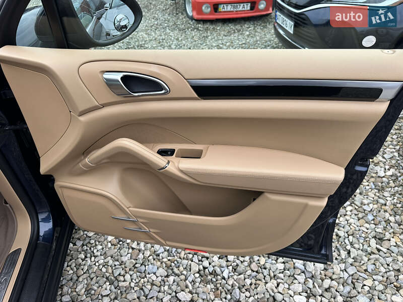 Внедорожник / Кроссовер Porsche Cayenne 2011 в Ивано-Франковске фото 31 Внедорожник / Кроссовер Porsche Cayenne 2011 в Ивано-Франковске