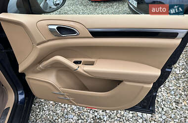 Внедорожник / Кроссовер Porsche Cayenne 2011 в 