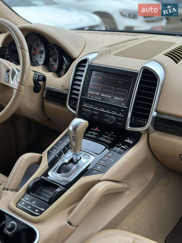 Внедорожник / Кроссовер Porsche Cayenne 2011 в Ивано-Франковске фото 40 Внедорожник / Кроссовер Porsche Cayenne 2011 в Ивано-Франковске