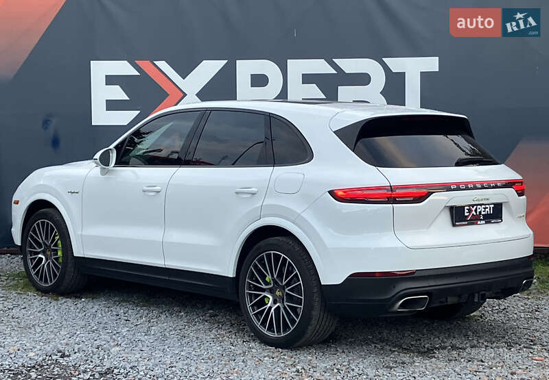 Внедорожник / Кроссовер Porsche Cayenne 2019 в Львове