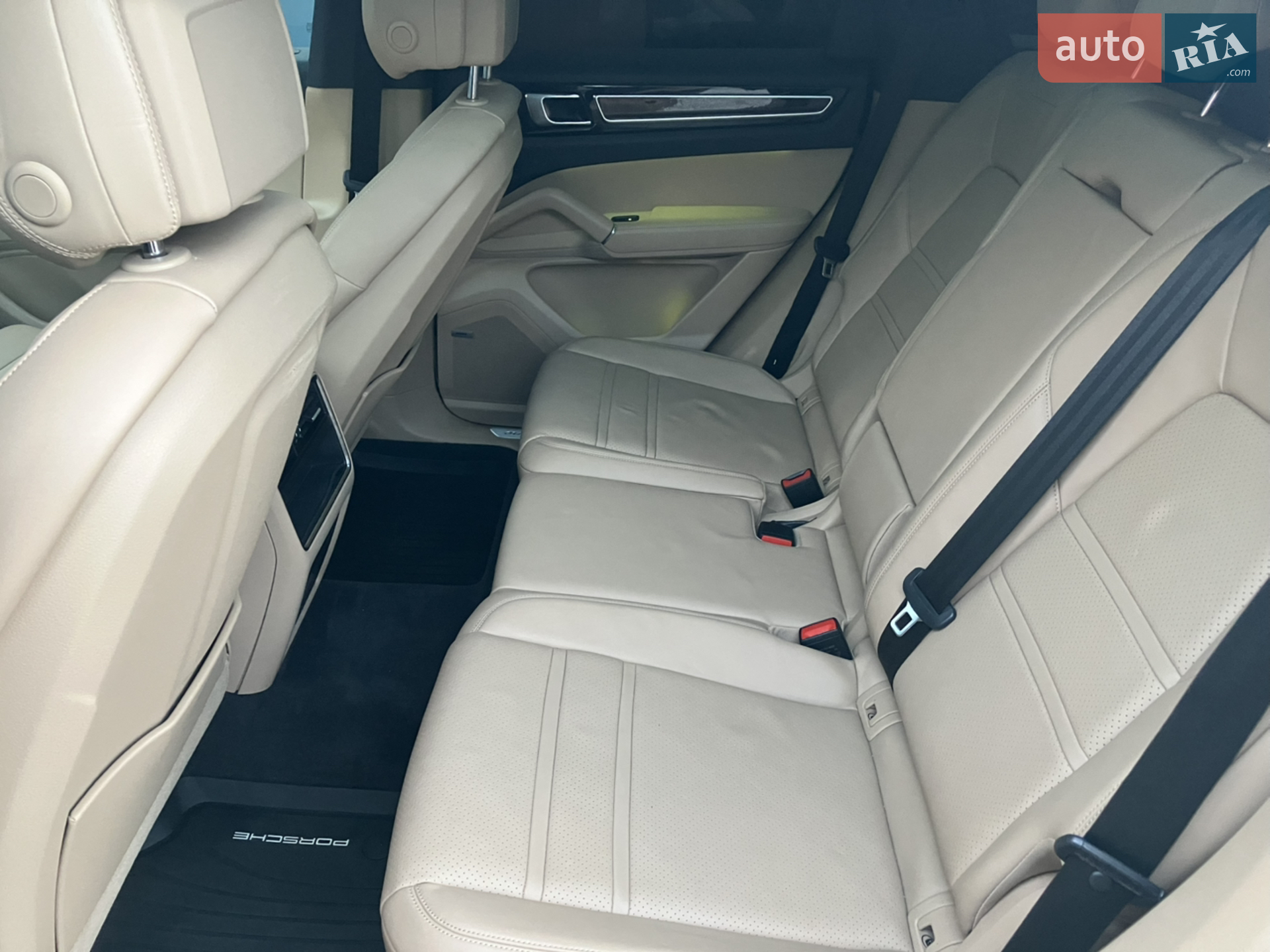 2019 Porsche Cayenne - мініатюра 11