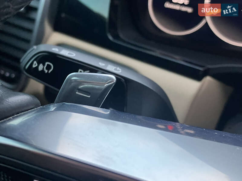 Внедорожник / Кроссовер Porsche Cayenne 2019 в Львове