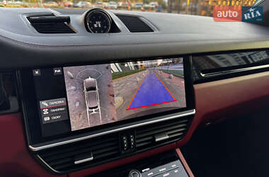 Позашляховик / Кросовер Porsche Cayenne 2019 в 