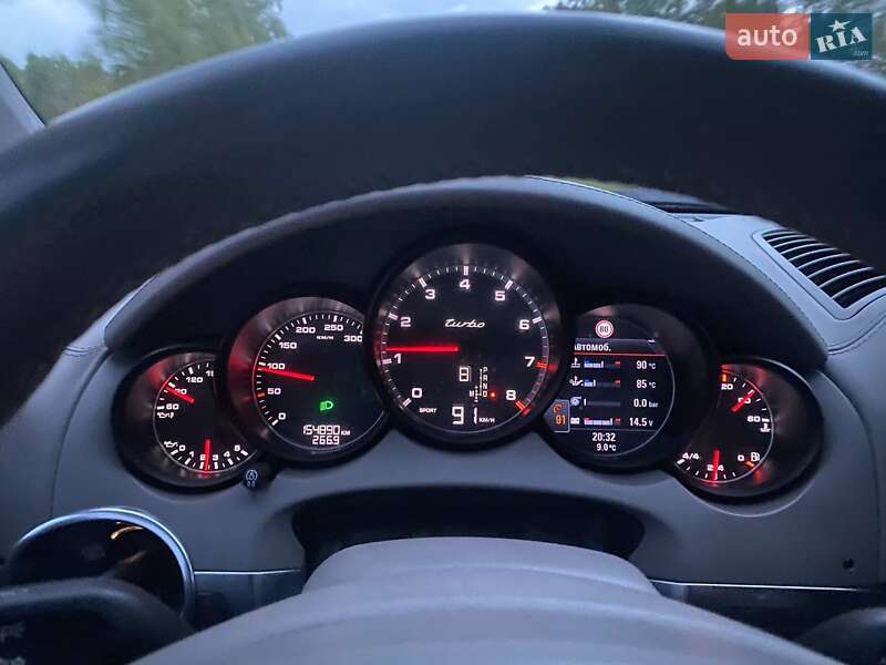 Позашляховик / Кросовер Porsche Cayenne 2010 в Києві