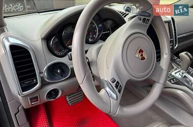 Позашляховик / Кросовер Porsche Cayenne 2010 в 