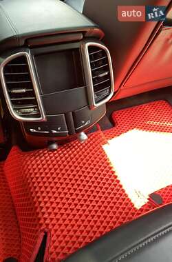 Внедорожник / Кроссовер Porsche Cayenne 2013 в 