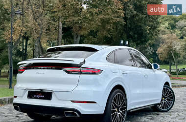 Позашляховик / Кросовер Porsche Cayenne 2019 в 