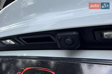 Позашляховик / Кросовер Porsche Cayenne 2019 в 