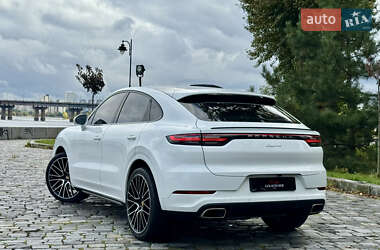 Позашляховик / Кросовер Porsche Cayenne 2019 в 