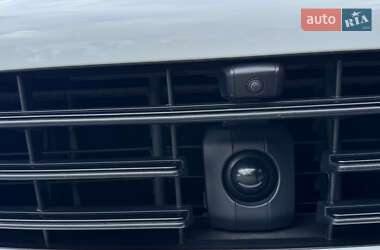 Позашляховик / Кросовер Porsche Cayenne 2019 в 