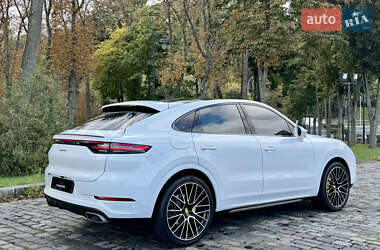 Позашляховик / Кросовер Porsche Cayenne 2019 в 