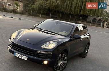 Внедорожник / Кроссовер Porsche Cayenne 2011 в 