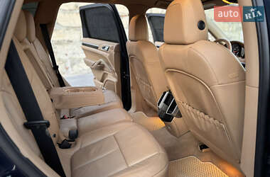 Внедорожник / Кроссовер Porsche Cayenne 2011 в 