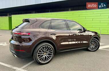 Позашляховик / Кросовер Porsche Cayenne 2018 в 