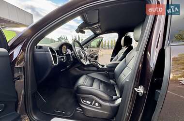Позашляховик / Кросовер Porsche Cayenne 2018 в 