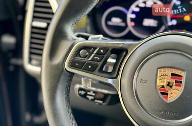 Позашляховик / Кросовер Porsche Cayenne 2018 в 