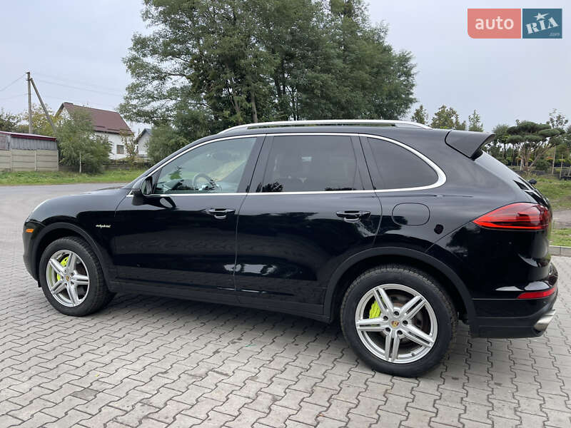 Внедорожник / Кроссовер Porsche Cayenne 2015 в Луцке фото 13 Внедорожник / Кроссовер Porsche Cayenne 2015 в Луцке