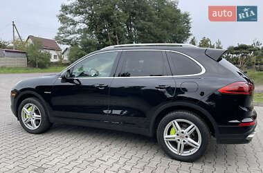 Позашляховик / Кросовер Porsche Cayenne 2015 в 