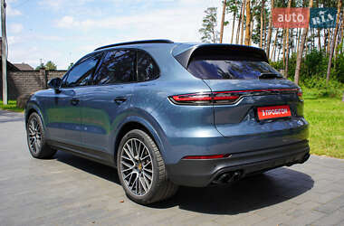 Позашляховик / Кросовер Porsche Cayenne 2019 в 