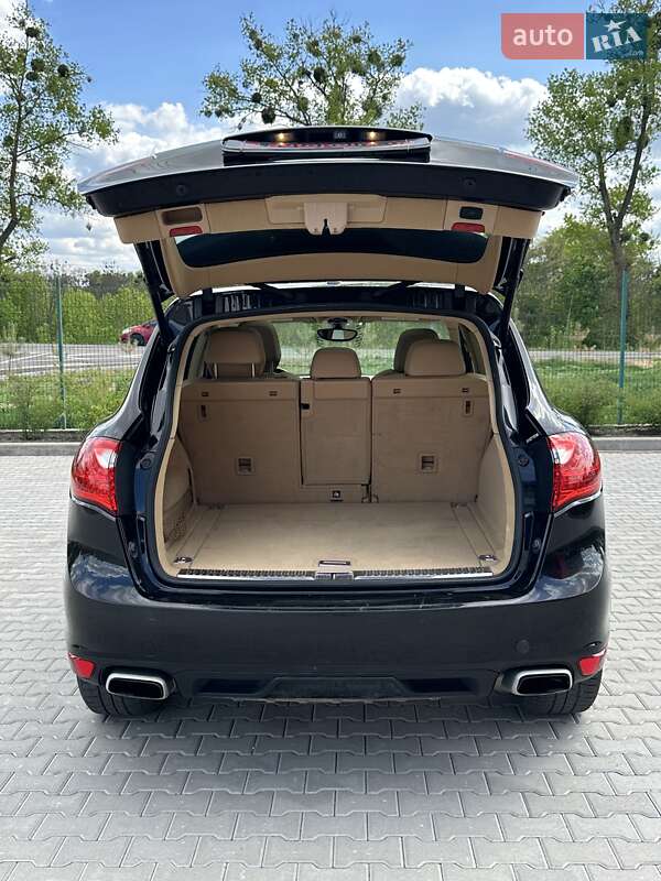 Позашляховик / Кросовер Porsche Cayenne 2014 в Білогородці