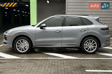 Позашляховик / Кросовер Porsche Cayenne 2019 в 