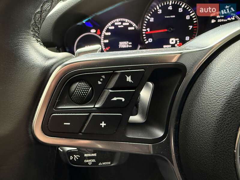 Внедорожник / Кроссовер Porsche Cayenne 2019 в Киеве