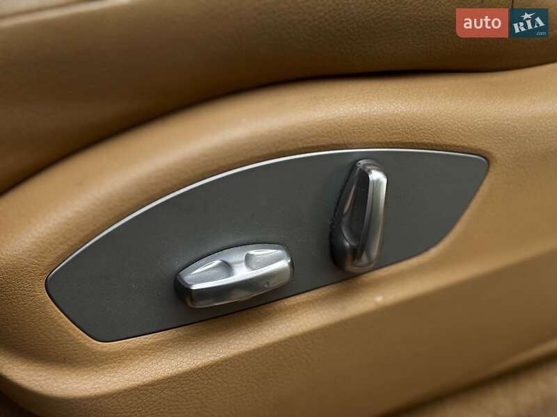 Позашляховик / Кросовер Porsche Cayenne 2017 в Києві
